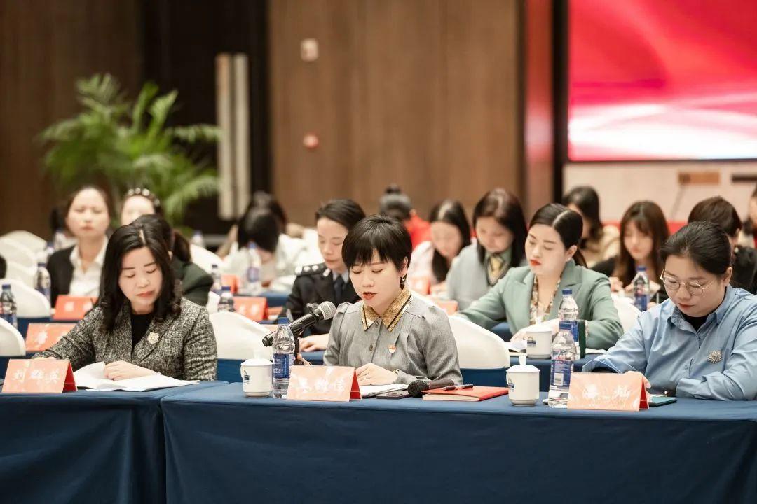 管家婆100期期中管家，管家婆100期期中管家全面解析