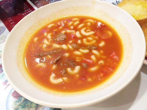 香港多家超市汽水被注入尿液