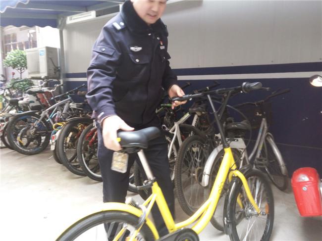 男子驾车多次冲撞骑行人 已被刑拘