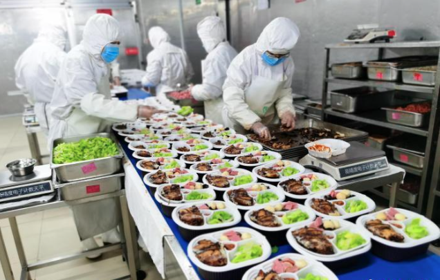 高铁站“去泡面化”