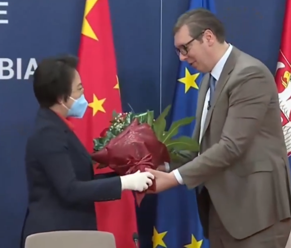 塞尔维亚总统武契奇访美