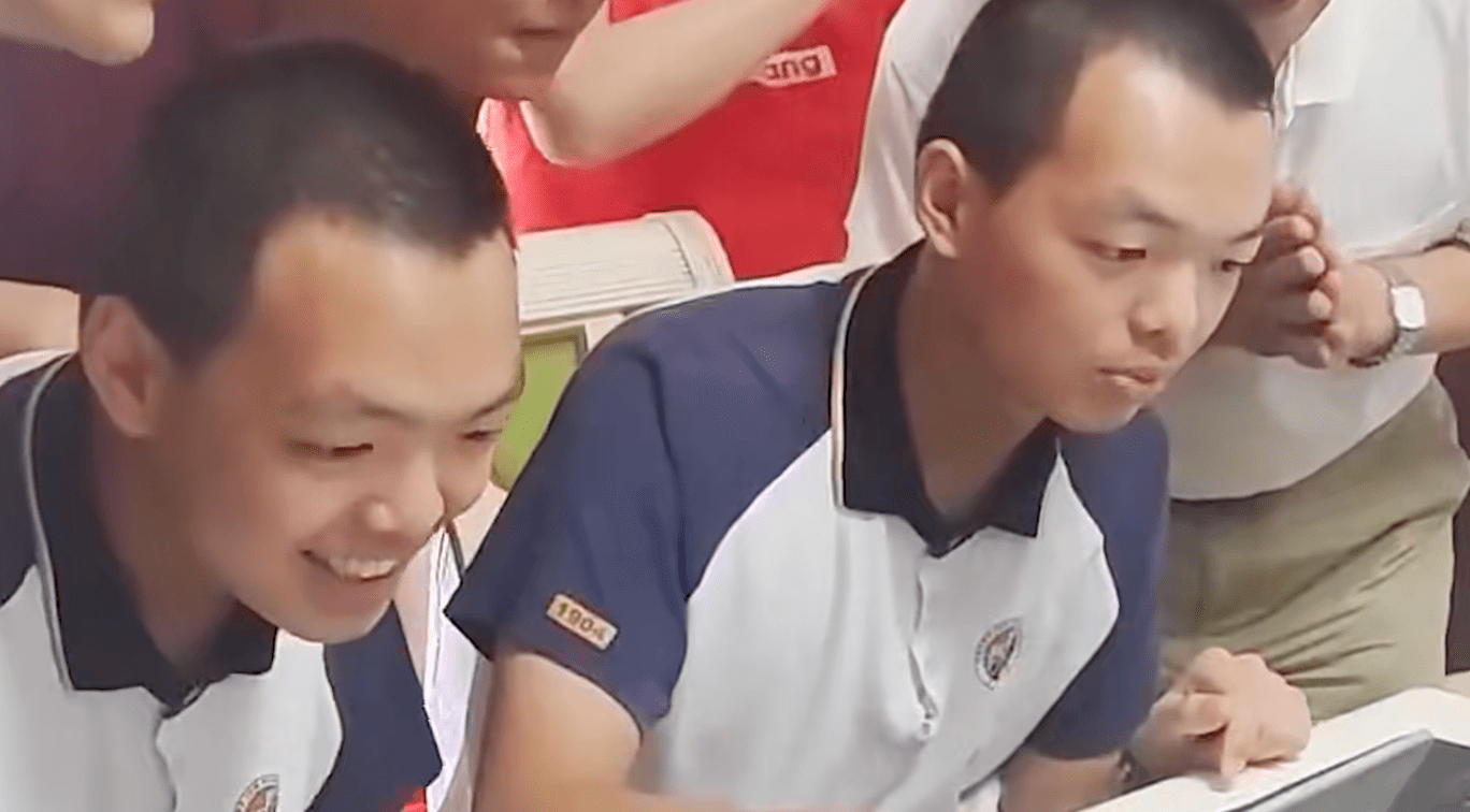 同班同寝高考同分